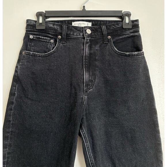 Black Abercrombie The Mom High Rise Curve Love Jeans 26/2 - Picture 2 of 8